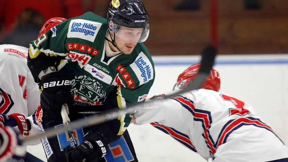 Simon Cederborg-Nilsson lämnar ESK i och med en flytt norrut.
