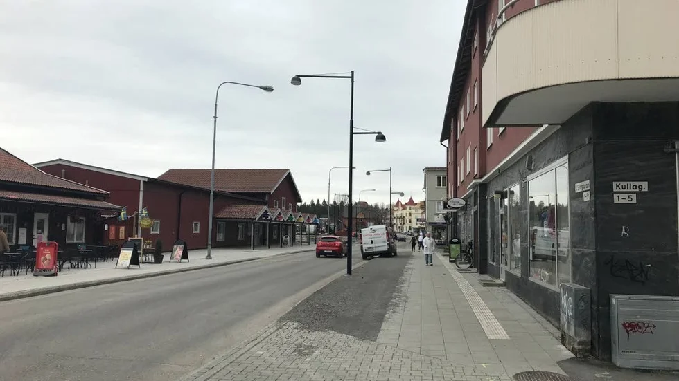 Här, vid korsningen Västra storgatan/Kullagatan, låg tidigare ett övergångsställe.