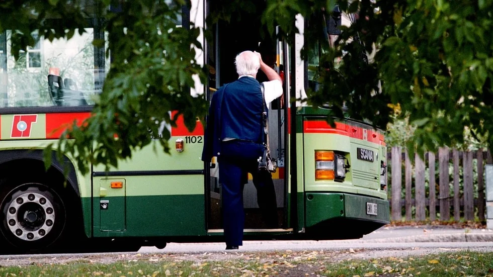 Våga Prova att ha gratis resor på bussen, skriver insändarskribenten