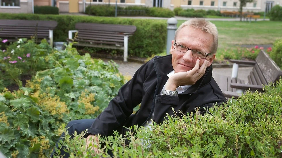 KD-politikern Joha Frondelius riktar hård kritik mot hur Katrineholms kommun tar emot de flyktingar som kommer som anhöriga.