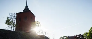 Staket ska skydda klocktornet från semestergrillare