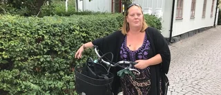Hon har väntat över tre år på en lägenhet