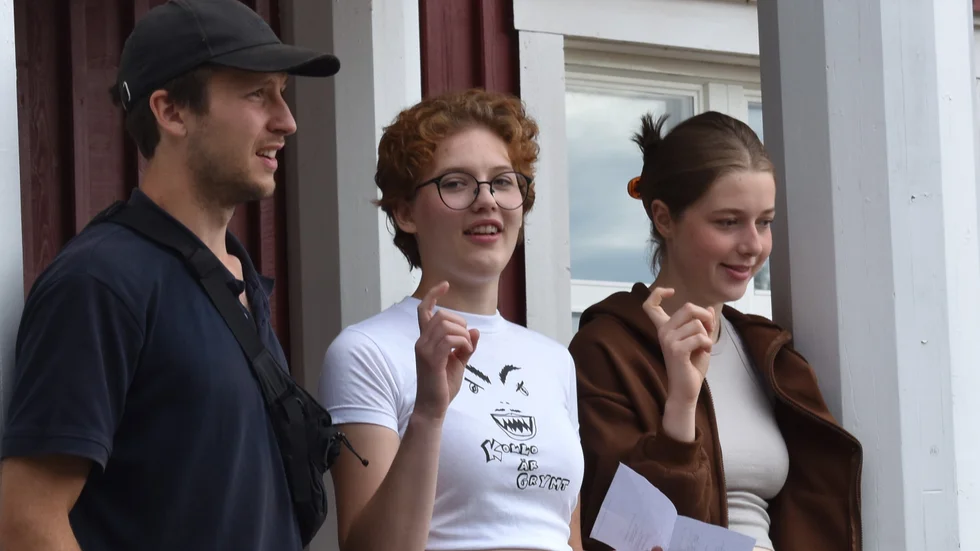 Linus Widmark, Ellen Hedman och Vera Westerberg är tre av tretton ledare på kollot i Munkviken.