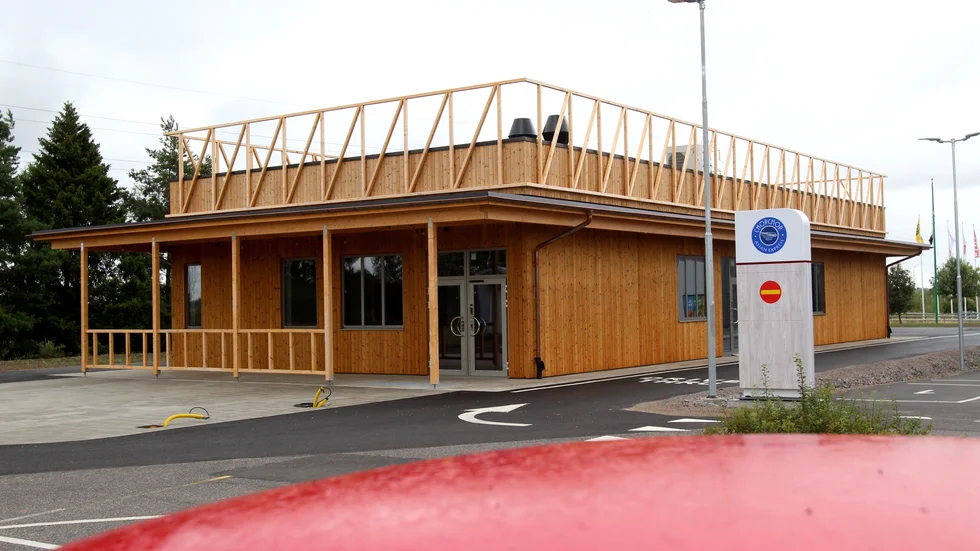 Här, i närheten av E4:an i nordvästra Tornby, slår hamburgerrestaurangen Jureskogs upp sina portar i mitten av augusti. "Vi är superspända", säger vd:n Erik Thulin.