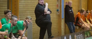 FBC jagar ny huvudtränare
