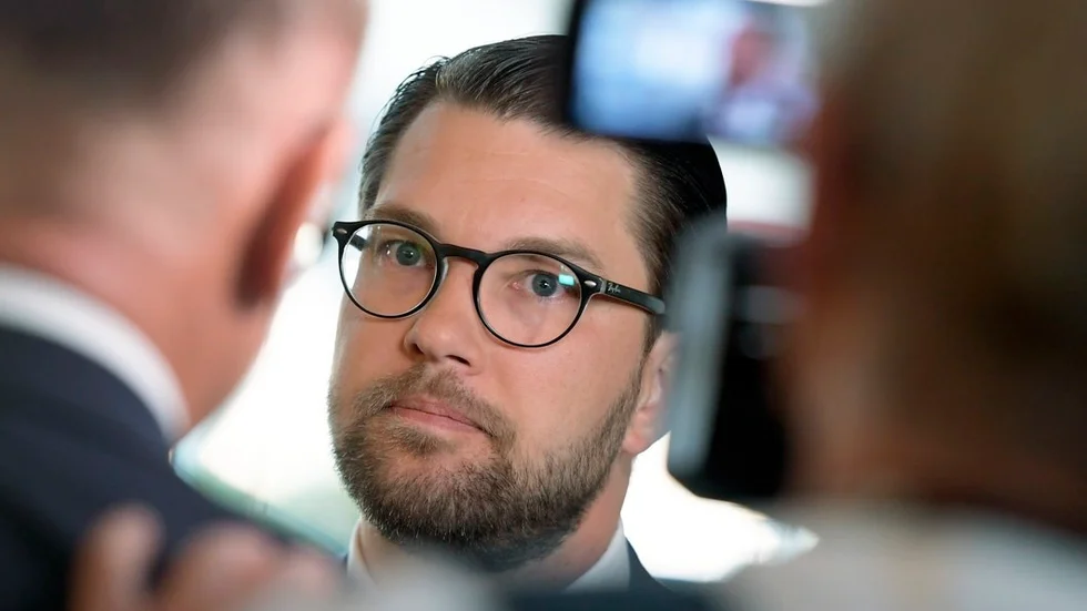 Integrationsproblemen kan lösas inte bara genom jobb, utan också genom att förstå oss själva och omvärlden. Ledarsidan dyker in i forskaren Per Brinkemos forskning för att förstå segrationens kärna.