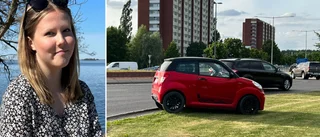 Julias mopedbil tvärdog i rondellen – bilister tutade i stället för att hjälpa: "Jag märkte att många blev väldigt irriterade"