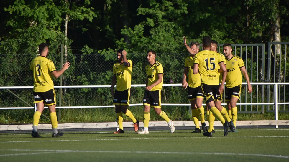 Vimmerby IF tog tre säkra poäng i måndagens möte med Malmbäck IF. 