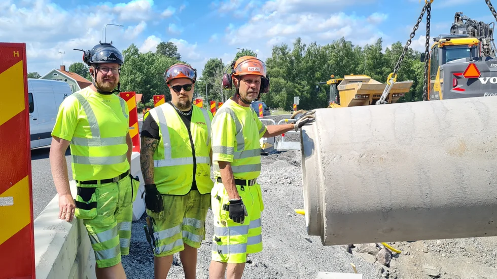 Krister Bergsten, grävmaskinist, Mikael Ekengren, markarbetare och Kjell Karlsson, grävmaskinist tycker alla att temperaturer runt 30 grader är för varmt. 