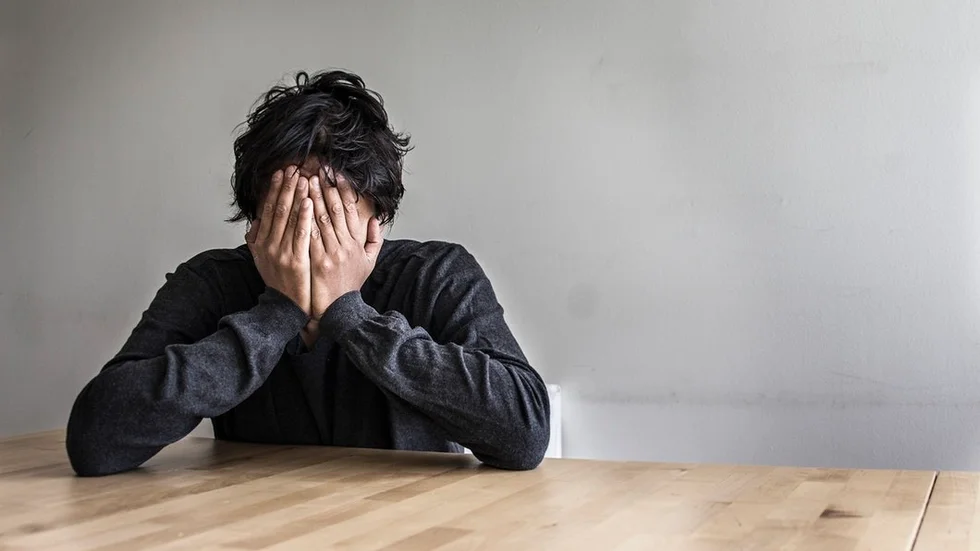 S,M,C-majoriteten i Eskilstuna tackade nej till Vänsterpartiets motion om att införa ett systematiska arbete när det gäller suicidprevention.