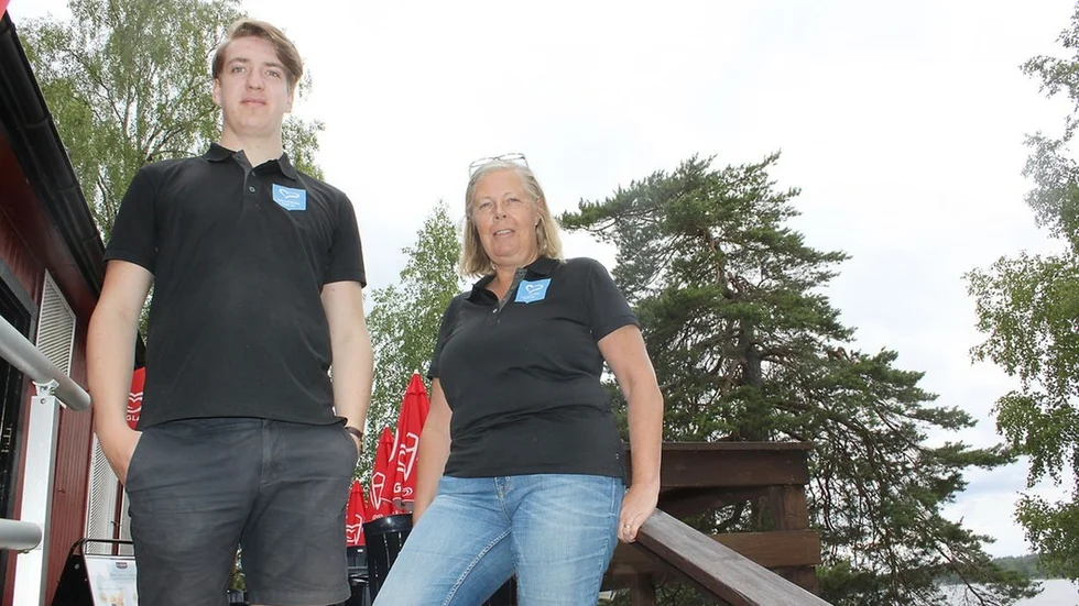 Carina Pettersson och Simon Axelsson har bytt simhallen mot Orrestaö.