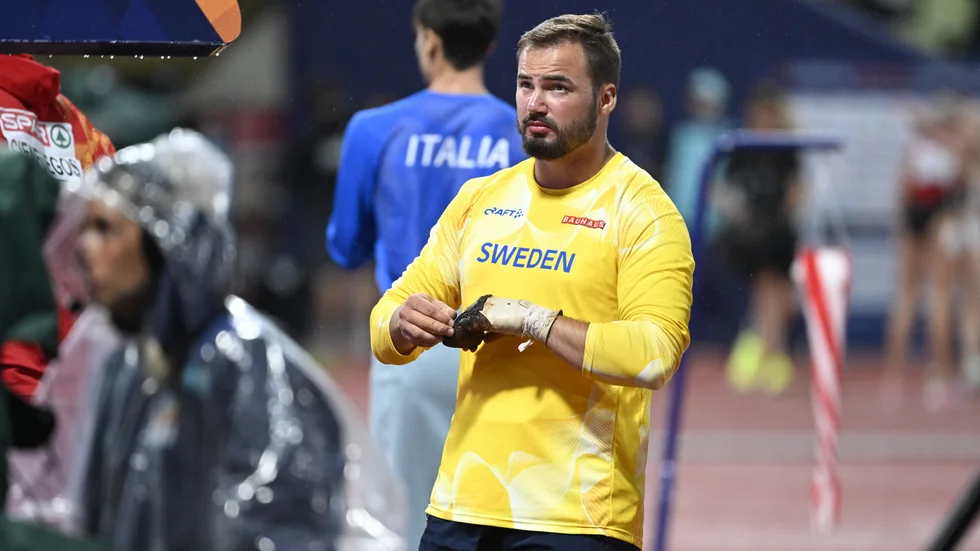 Ragnar Carlsson slutade på nionde plats i släggfinalen.