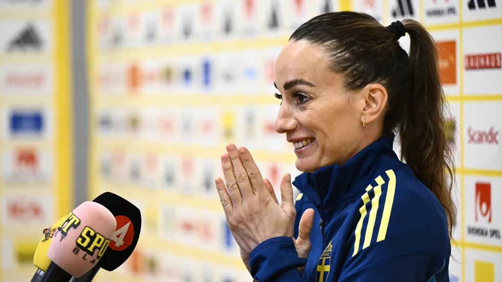 Klappat och klart för uppflyttning. Kosovare Asllani och hennes London City Lionesses vann den engelska andraligan och är klart för spel i Super League nästa säsong. Arkivbild.