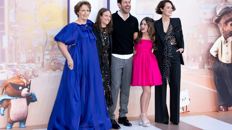Fiona Shaw John Krasinski, Cailey Fleming och Phoebe Waller-Bridge under premiären av IF - Låtsaskomipsar i London i maj 2024.