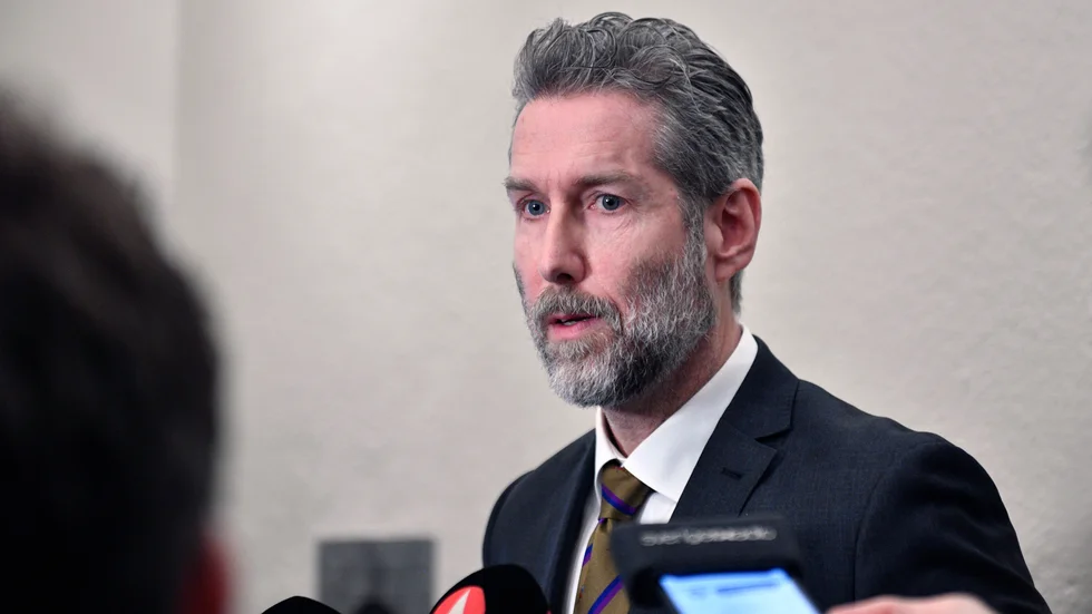 Olof Roos, rådman vid Nacka tingsrätt, efter häktningsförhandlingarna mot de fyra som greps vid terrortillslaget i Tyresö.