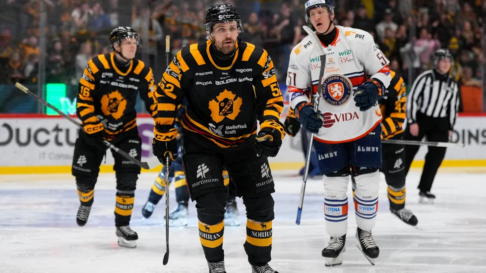 Den defensive giganten Arvid Lundberg gjorde både mål och assist när AIK vann med 4–0 mot Växjö.