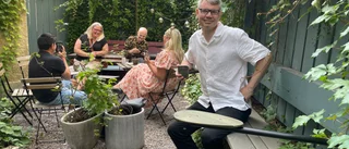 Här samlas singlar för att gå på gruppdejt: "Det är pirrigt"