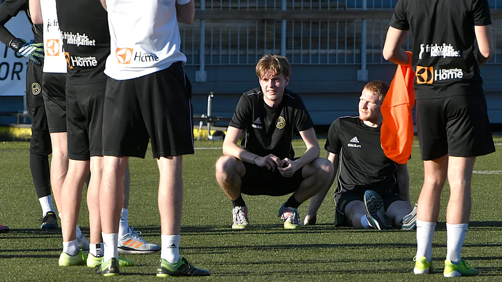 Isac Hedlund lämnar Skellefteå FF för att kommande säsong istället representera seriekonkurrenten Team TG.