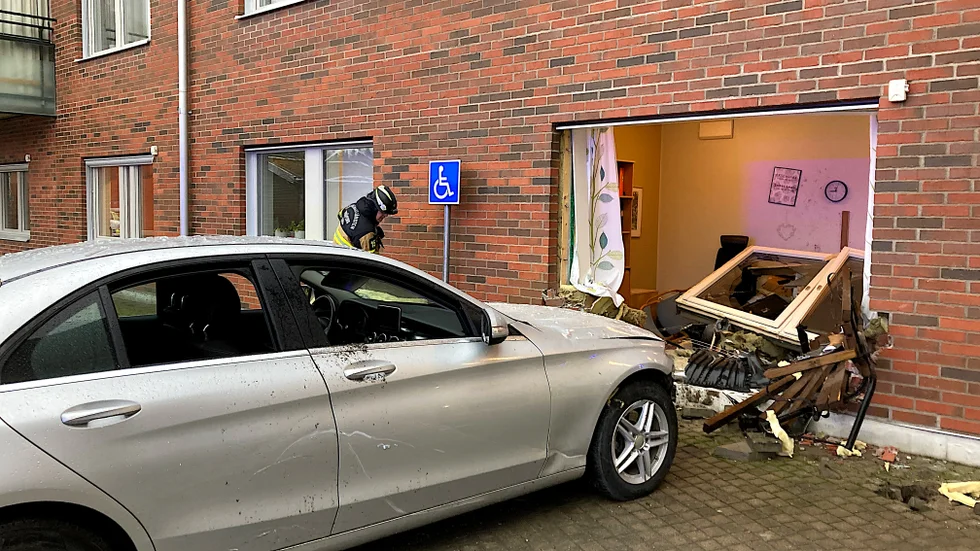 EP rapporterar direkt från rättegången efter kraschen in i äldreboendet.