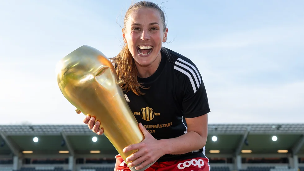 ” Det känns helt otroligt, det är som en dröm som går i uppfyllelse”, säger Olivia Holm efter onsdagens cupseger.