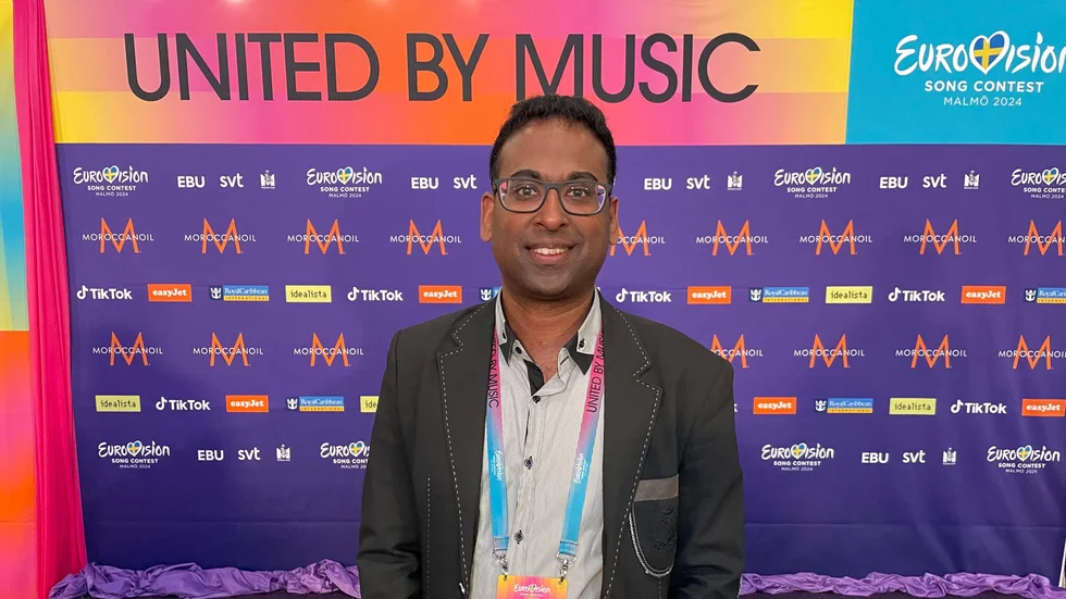 Eskilstunas egna Schlager-expert Stefan Eriksson är på plats nere i Malmö.