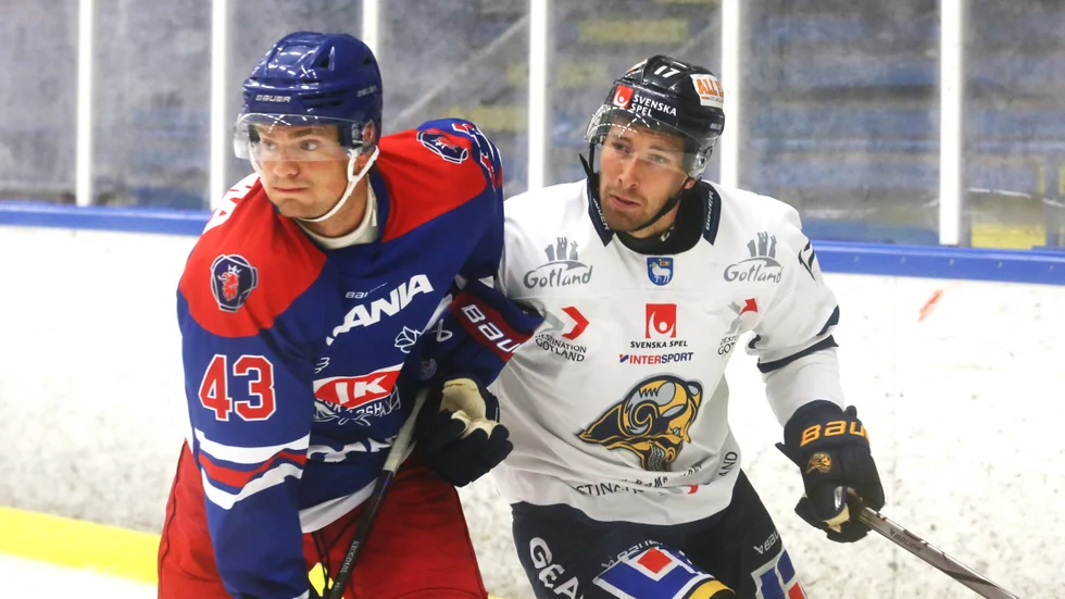 Visby Romas föll med uddamålet mot Hanviken i seriepremiären. Här lagets nye powerforward Simon Eriksson. 