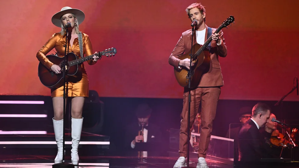 Popduon Smith & Thell (Maria Jane Smith och Victor Thell) säger att de är trötta efter det hårda turnélivet och nu vill fokusera på solokarriärer. Arkivbild.