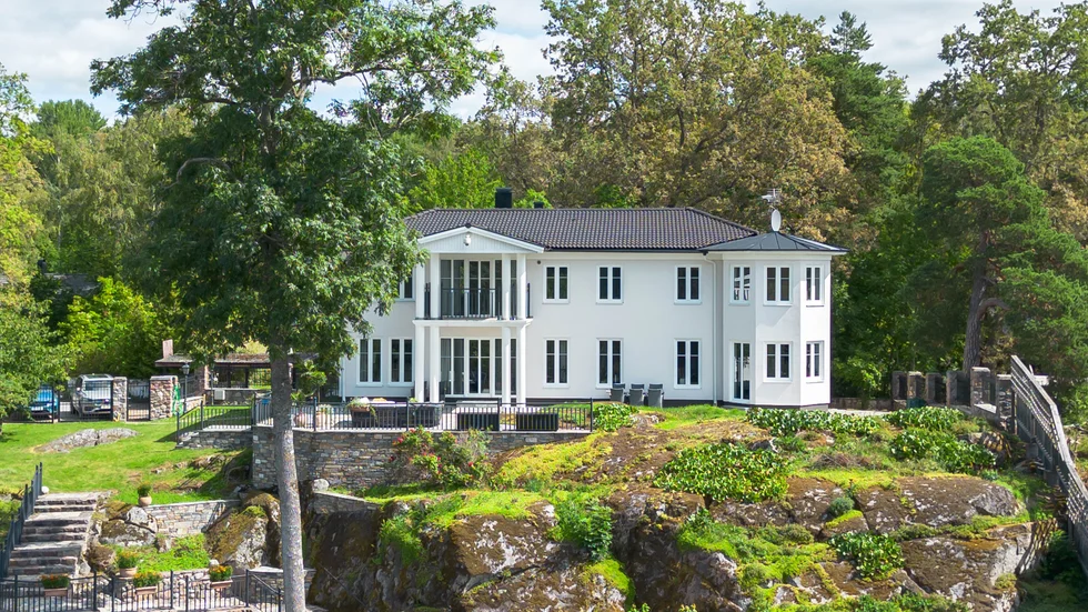 De flesta som passerat Vårdsätra vet vilket huset är som nu är till salu. 