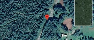 Singelolycka med personbil på väg 128