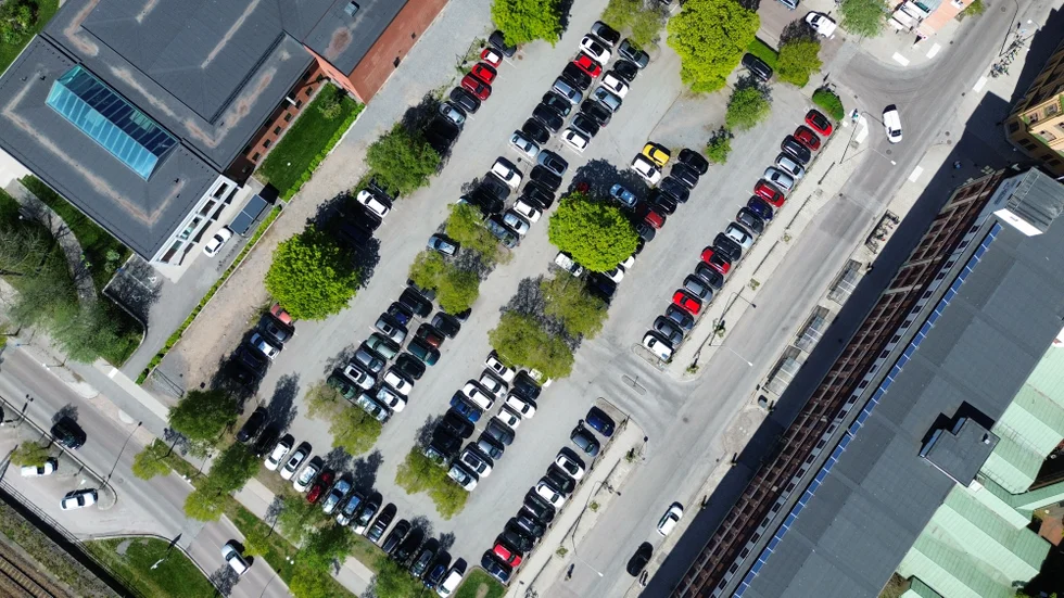 Tre lediga platser finns på Valören, trots att det ska vara "fullt".