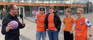 HOCKEYRESAN: Det här gänget fokuserar på en annan sport