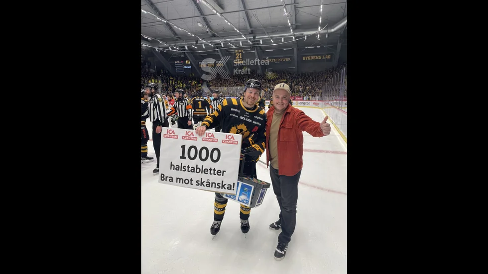 Under gårdagens match fick Pär Lindholm ta emot tusen halstabletter.