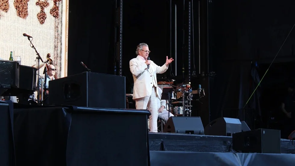 Tommy Körberg bjöd på en hitparad i Götaparken på tisdagskvällen.