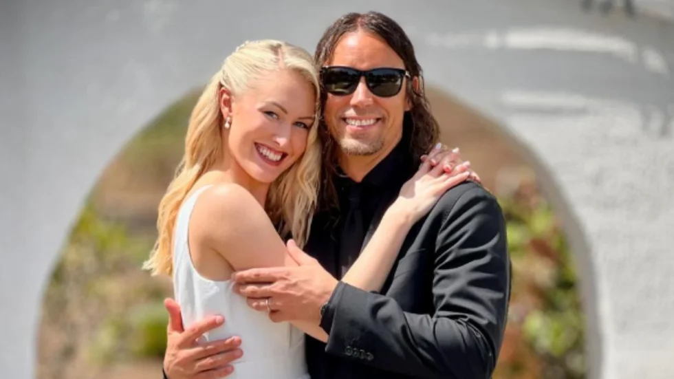 Simone Brandstedt och Robert Andersson gifte sig i Spanien under "Robbans" 50-årsresa.