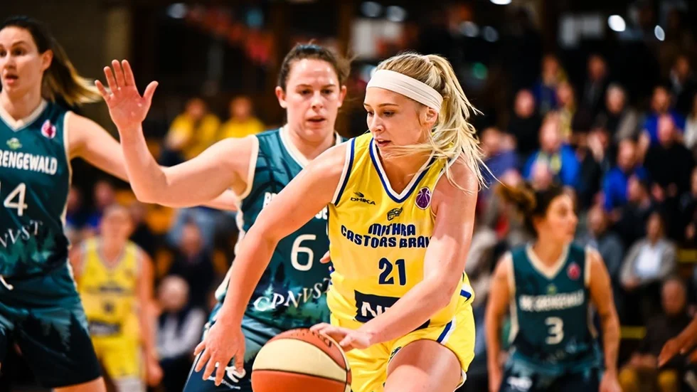 Jessica Lindstrom klar för Luleå Basket.