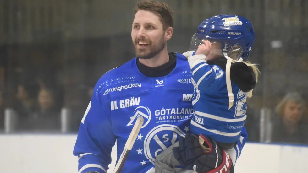 Simon Dahl gjorde fyra av målen när Virserum säkrade seriesegern och får chansen att spela play off.