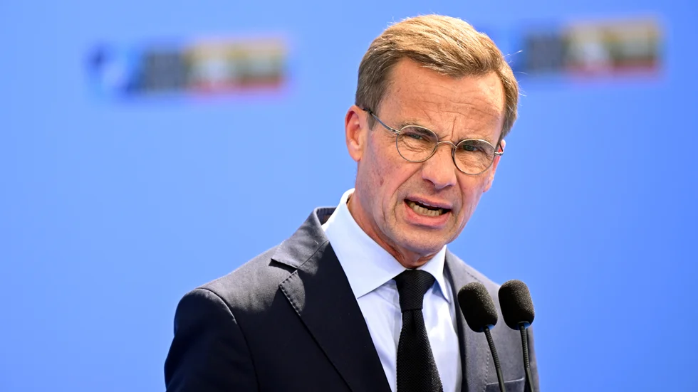 Sveriges statsminister Ulf Kristersson (M) har snart tagit Sverige in i Nato. Men inget krig har, eller kommer att, stoppas med vapen, menar skribenten.