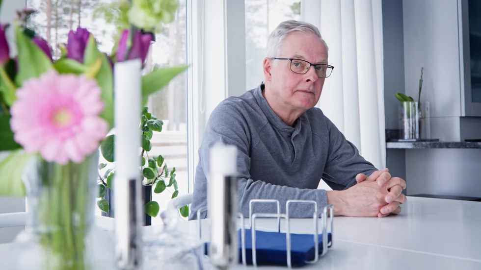 Som nummer tolv i världen har Stefan Samuelsson, från Jävre,  behandlats med nobelprisbelönade gensaxtekniken mot Skelleftesjukan. "Det känns som att vara på ruta noll, lite som att livet börjat om."