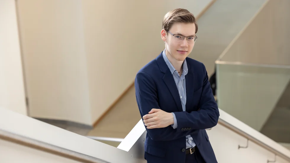 Roman Fediurko, 19, började sina pianostudier i Kiev vid 5 års ålder. Han har vunnit nationella och internationella priser.