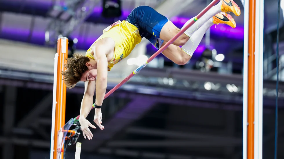 Armand Duplantis vinner VM-guld i Glasgow.