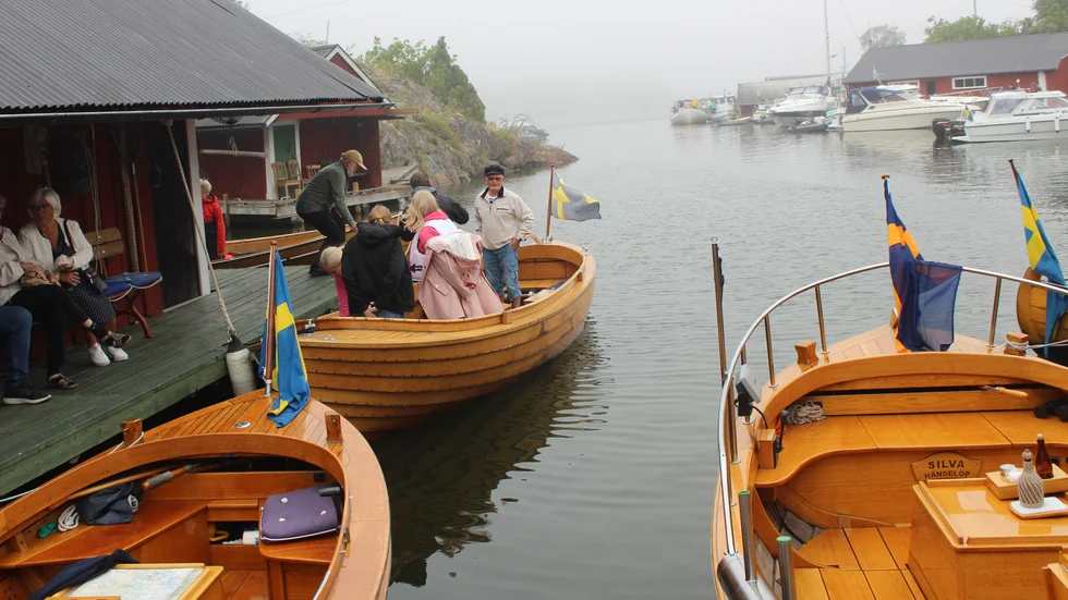 Skärgårdens dag lockade tusentals besökare trots att det började i dimma.