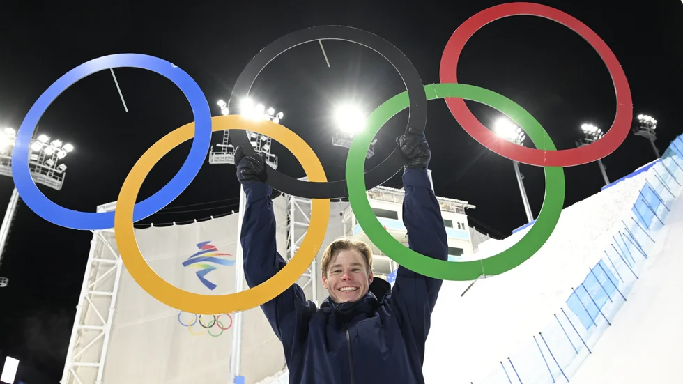 Walter Wallberg tog Sveriges första medalj under vinter-OS i Peking.