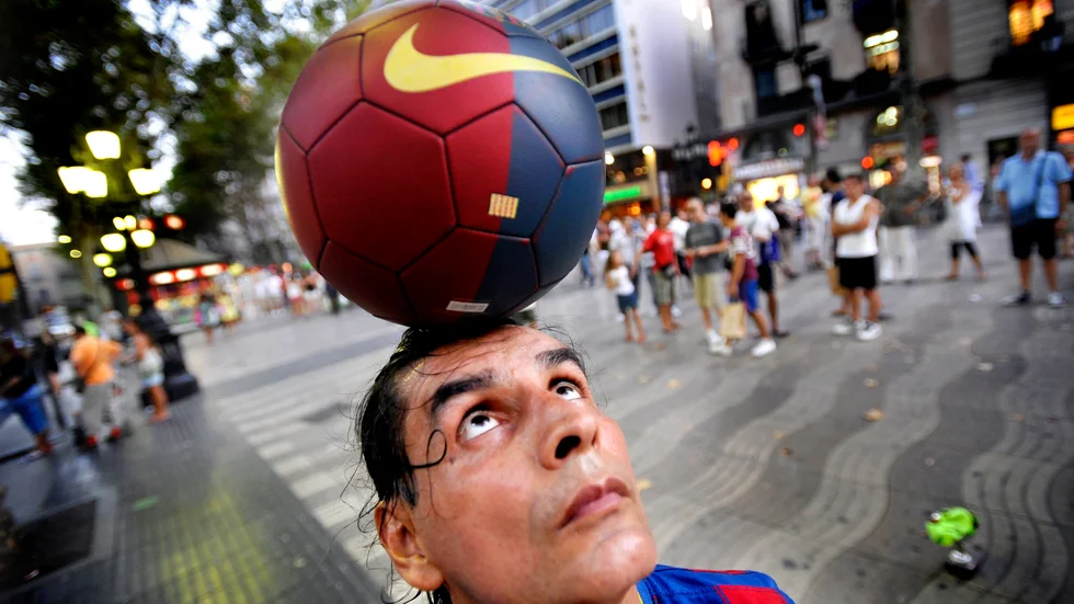 Bilden tagen på välkända gatan La Rambla i Barcelona.