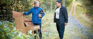 Rädslan byttes till förundran och glädje – det här mötte systrarna Cicci och Julia i skogen