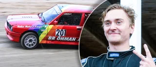 Viktor målade pridefärger på rallycrossbilen – sponsor hoppade av