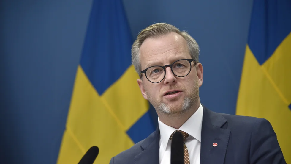 Finansminister Mikael Damberg (S) ger besked om förlängt och höjt stöd till företagen. Arkivbild.