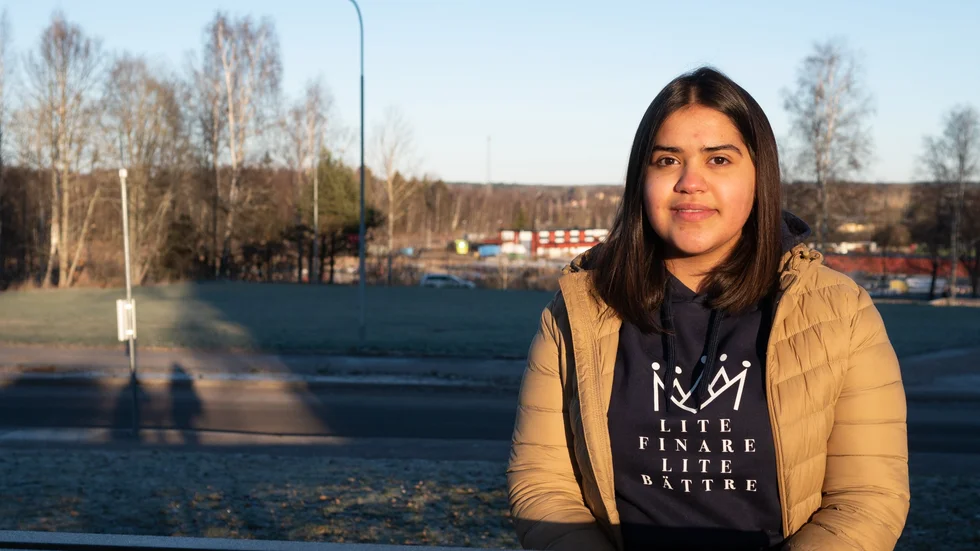 "Jag har varit i Sverige i sex år och flyttat nio gånger. Jag har hittat vänner och mått bra och sen säger de att vi ska flytta, det gör ont inombords", säger Fatima Al-asadi. 