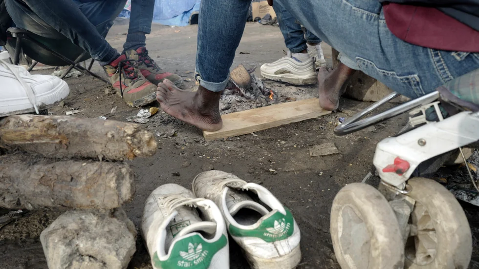 Från migrantläger utanför Calais görs livsfarliga försök att ta sig över Engelska kanalen. Arkivbild.