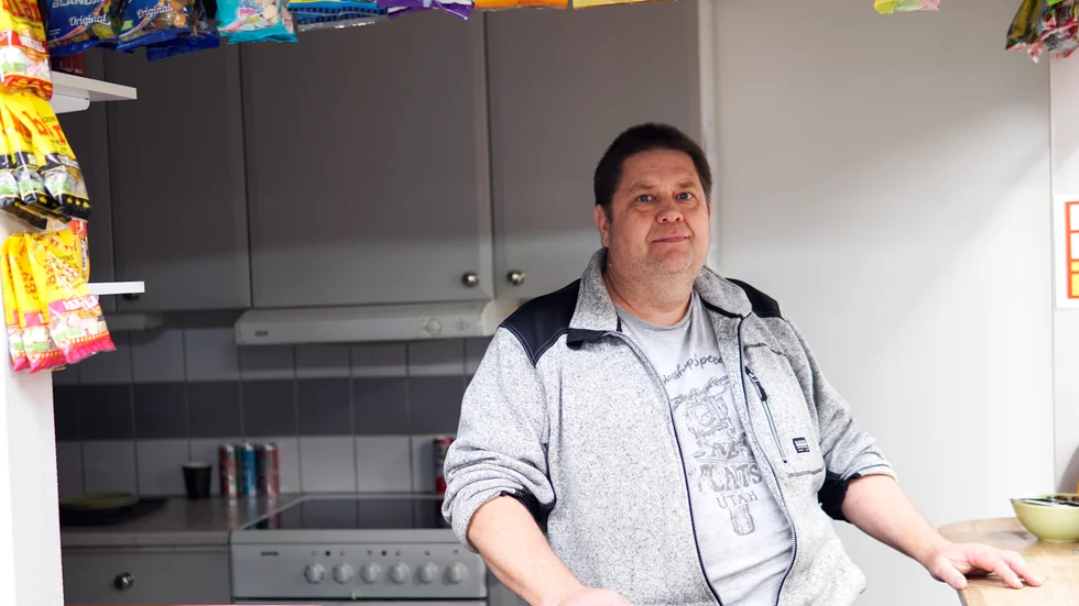 Det är mycket logistik och fix inför klubbens olika evenemang. Joakim "Bunke" Nilsson axlar många roller, bland annat är det inte ovanligt att hitta honom bakom disken i kiosken. 