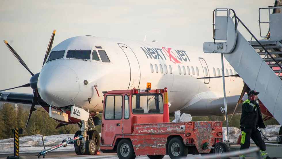 Kommersiellt. Nextjet flyger kommersiellt på sträckan Arvidsjaur-Arlanda, men mellanlandningen i Lycksele ställer till det. ”Det finns exempelvis träd som sticker upp i våra utflygningsvägar så vi måste göra en brantare stigning, vilket gör att vi måste ta mindre vikt med oss”, säger Henning Lindberg.